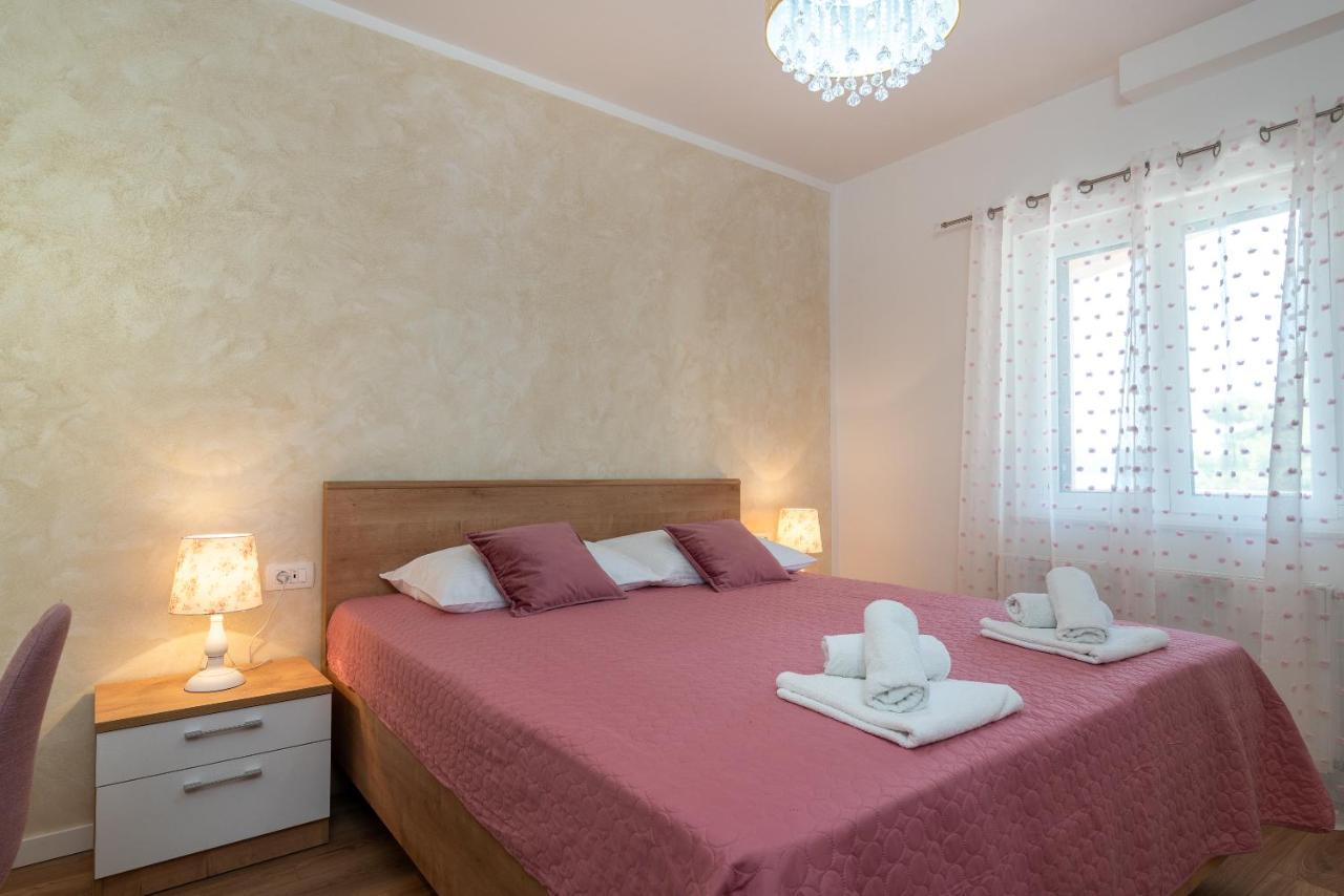 Apartments Villa Magdalena Trogir Eksteriør billede