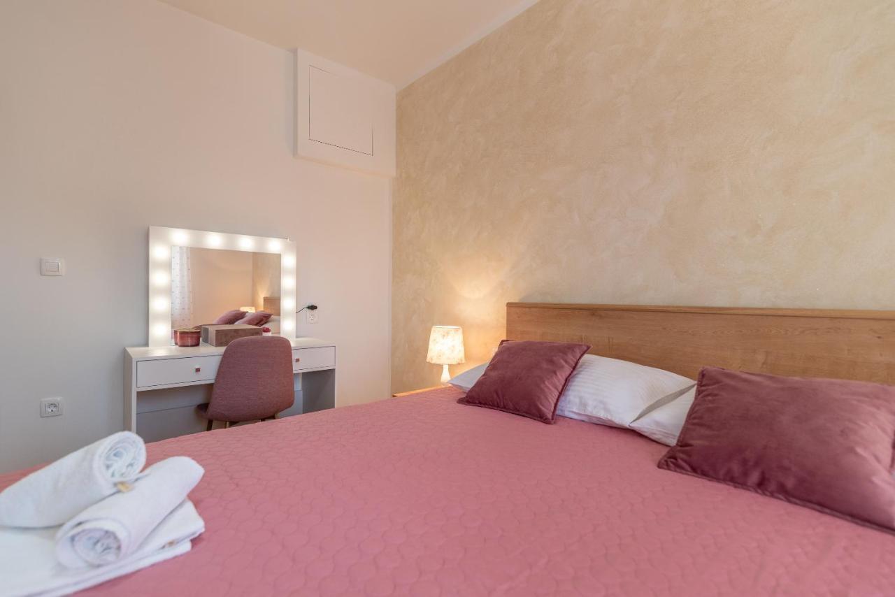 Apartments Villa Magdalena Trogir Eksteriør billede
